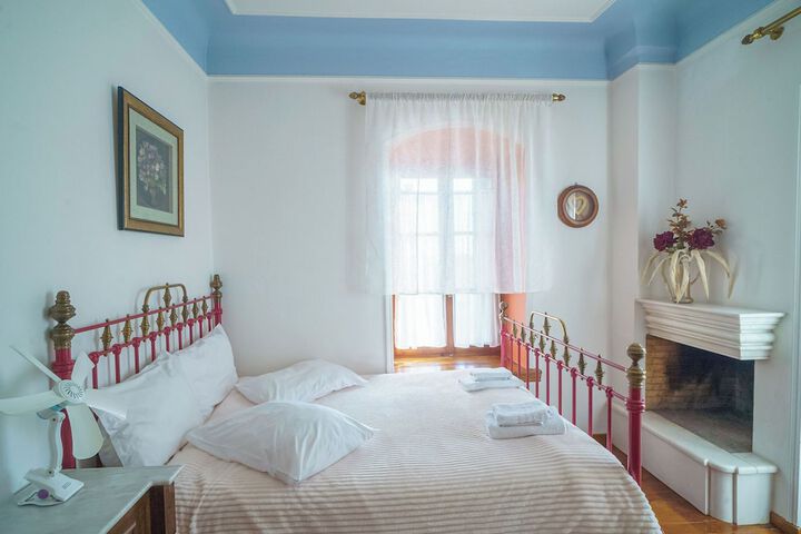 Room 48 of 97