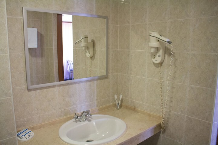 Room 30 of 53