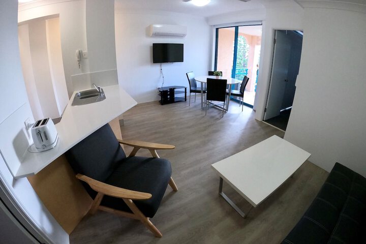 Room 27 of 63