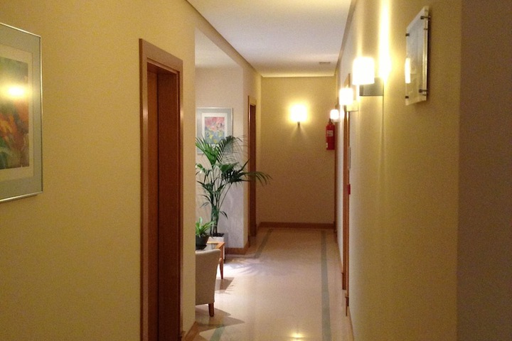 Ballroom/Hall 54 of 62