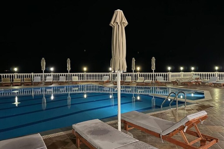Pool 42 of 62