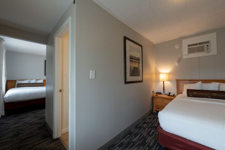 Room 60 of 549