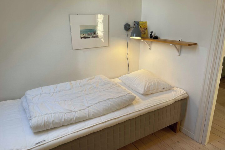 Room 36 of 189