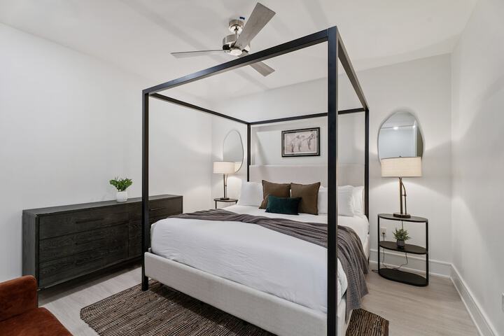 Room 21 of 140