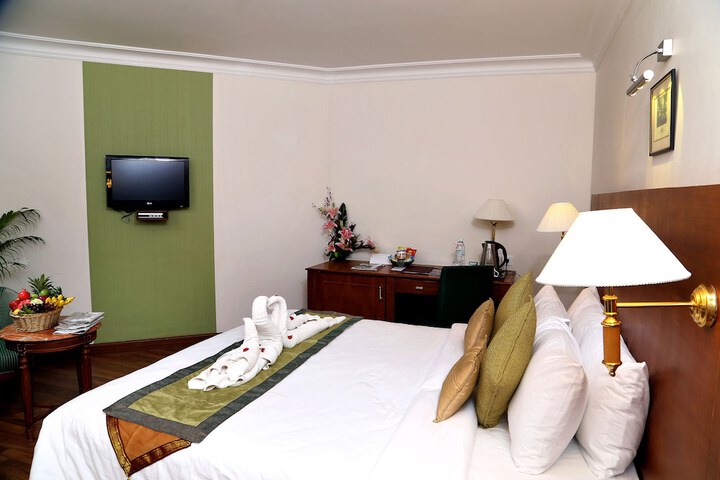 Room 6 of 45