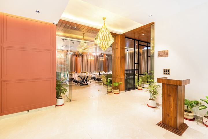Hotel Interior 7 of 161