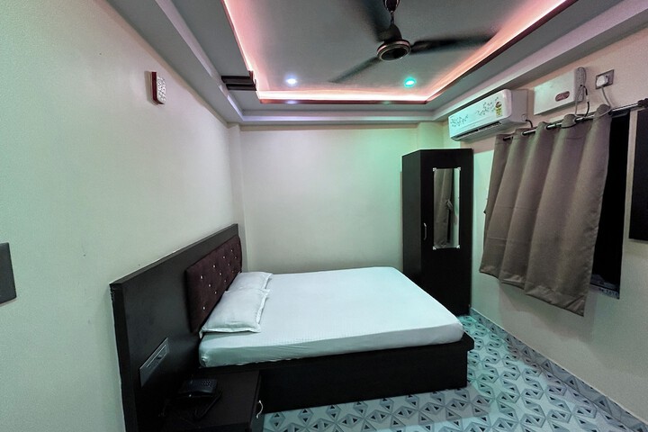 Room 10 of 41