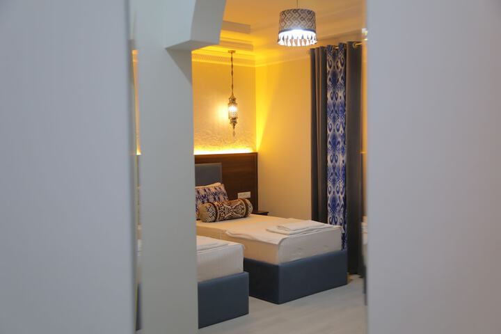 Room 27 of 58
