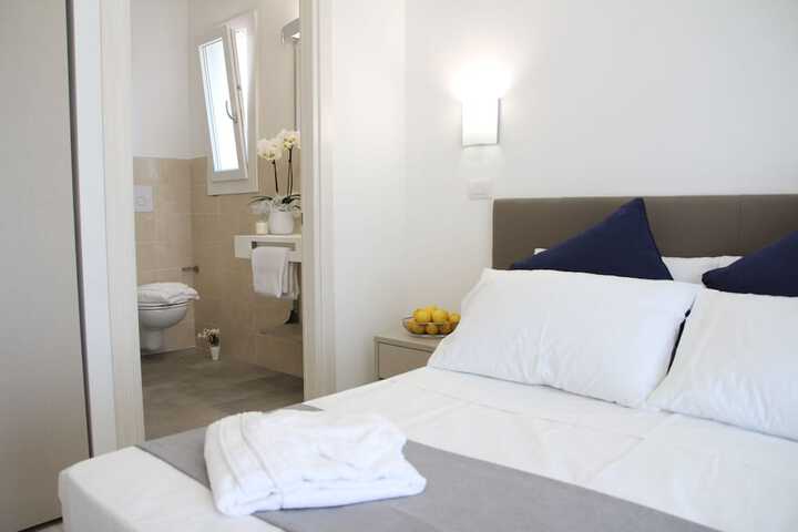 Room 4 of 51
