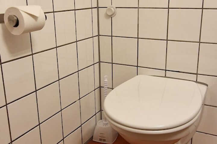 Room 80 of 109