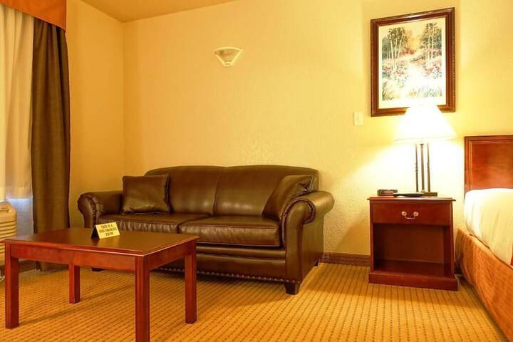 Room 7 of 35