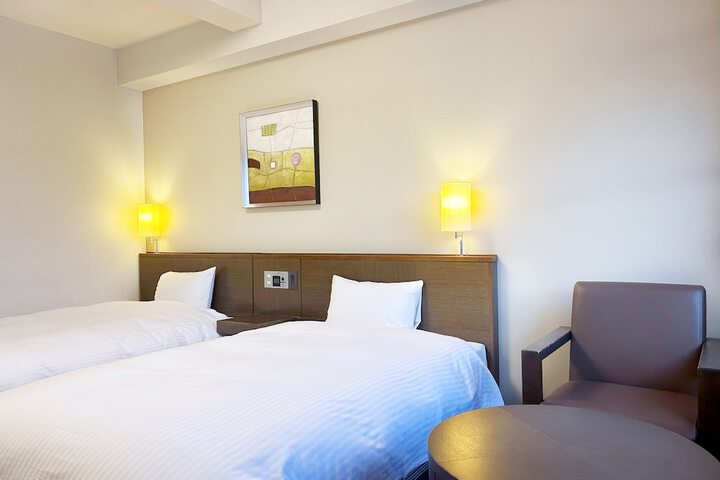 Room 5 of 43