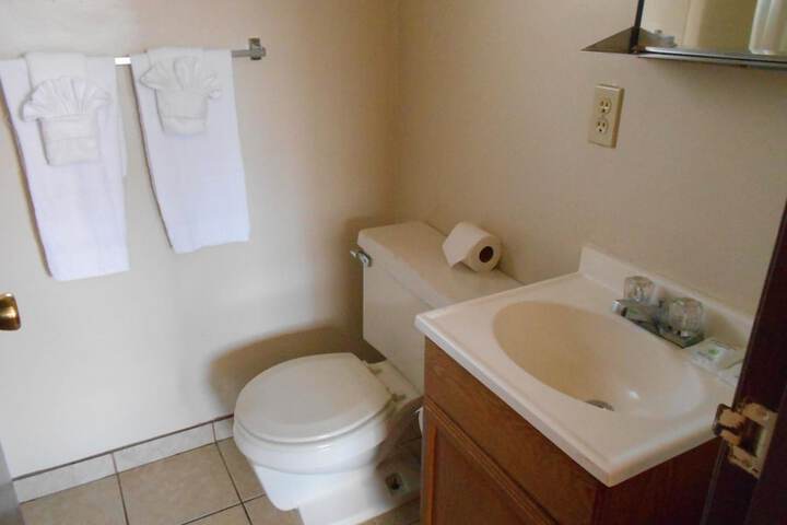 Room 108 of 141