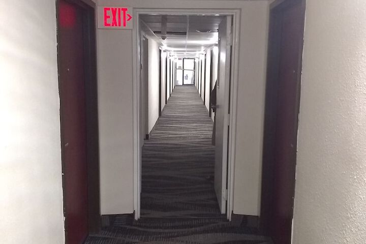 Ballroom/Hall 35 of 54