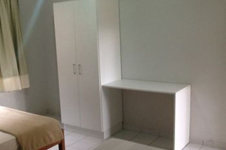 Room 18 of 40
