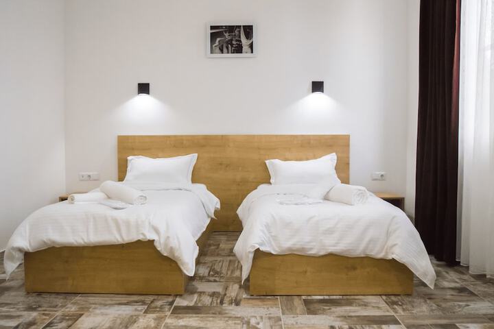 Room 7 of 21