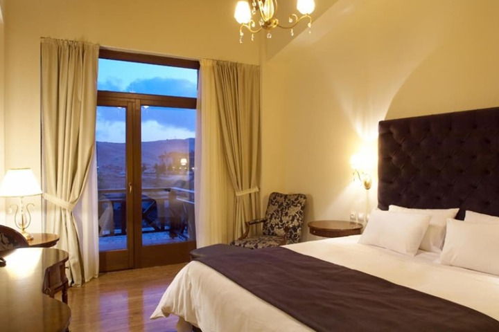Room 15 of 39