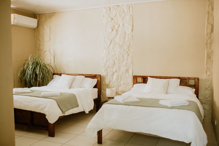 Room 44 of 169