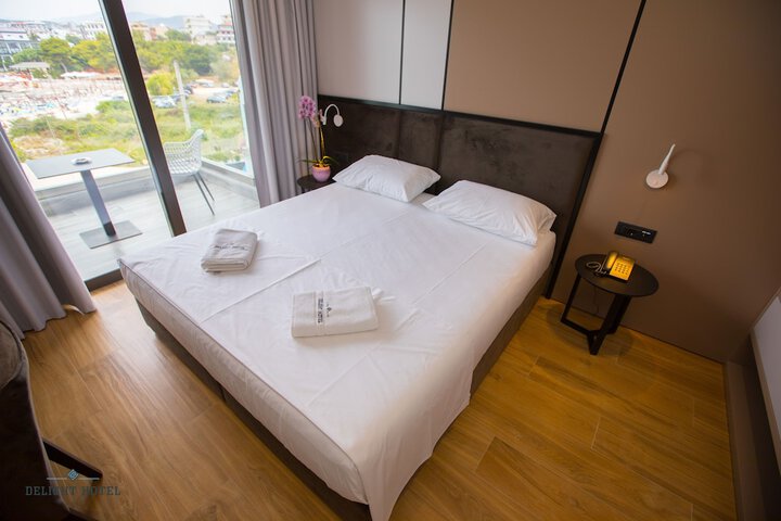 Room 27 of 59