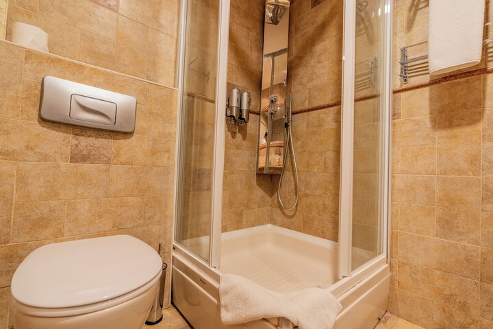 Clean Restrooms
