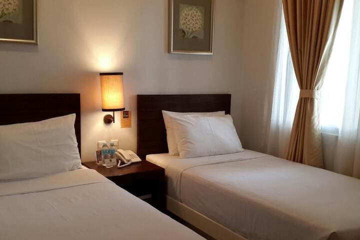 Room 21 of 36