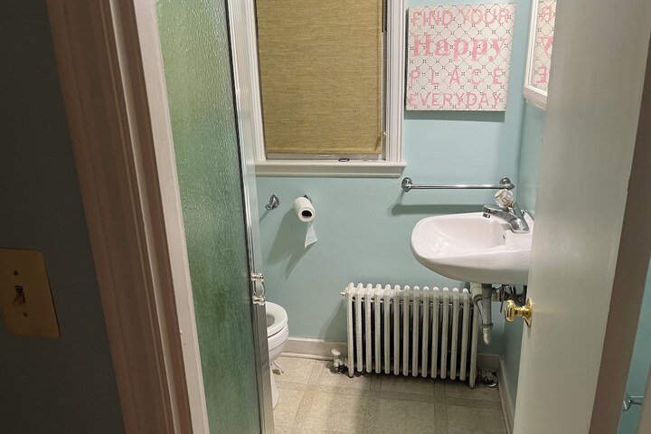 Room 15 of 18