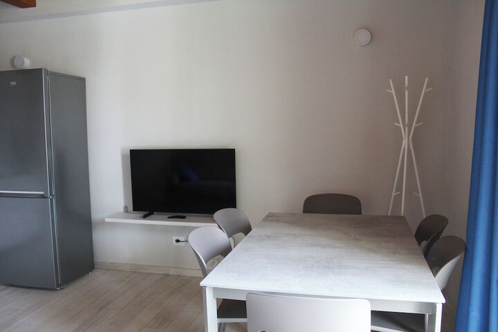 Room 62 of 103