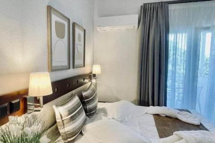 Room 28 of 112