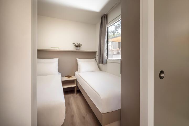 Room 54 of 59