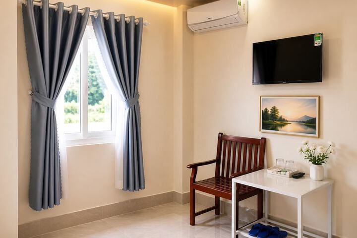 Room 6 of 20