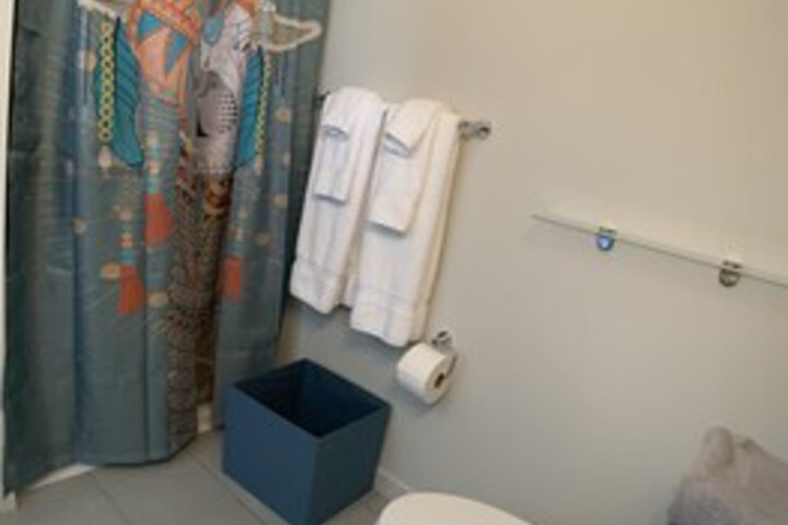 Room 6 of 23