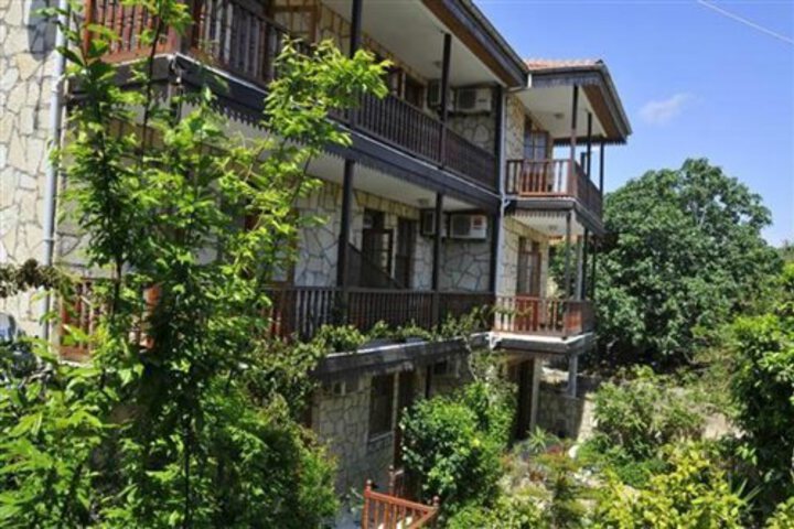 ILHAN OTEL