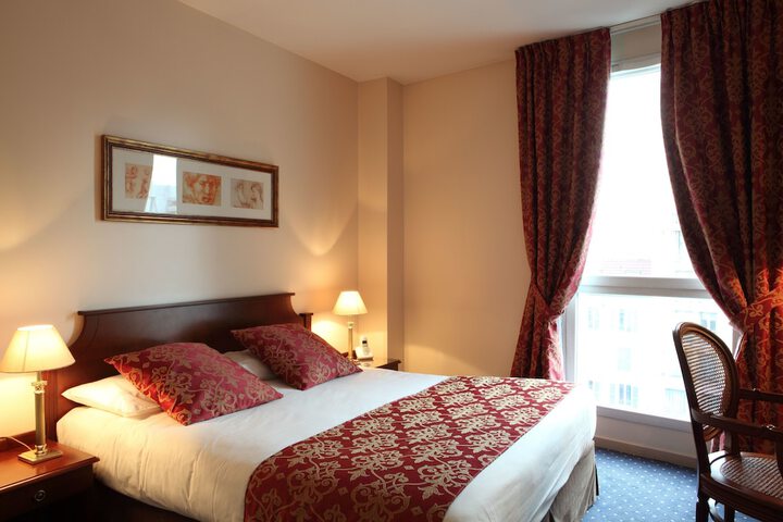 Room 3 of 38