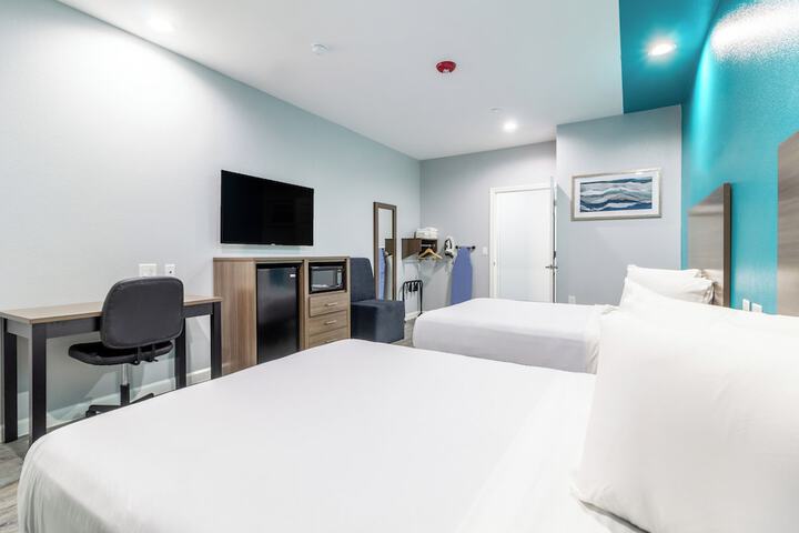 Room 9 of 29