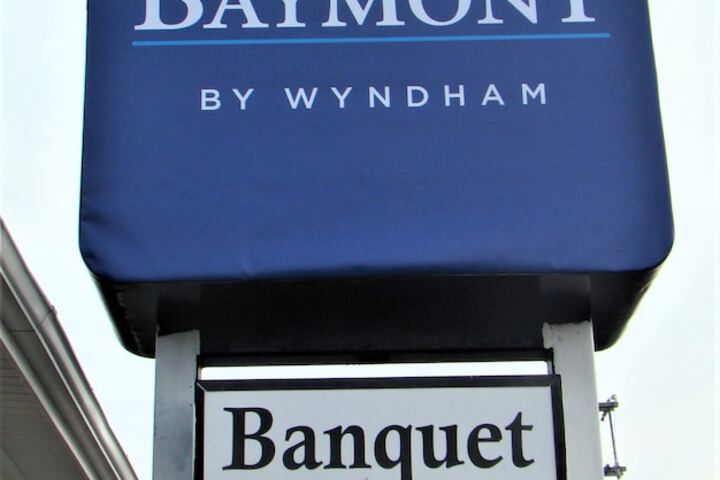 Banquet hall