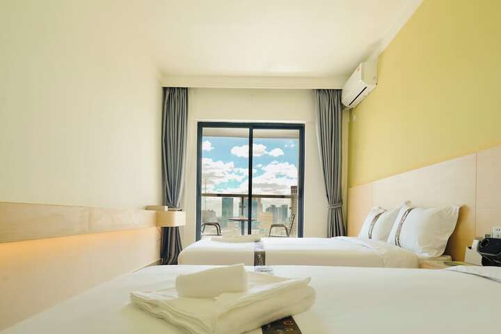 Room 21 of 65