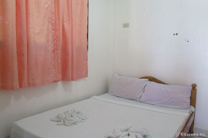Room 5 of 24