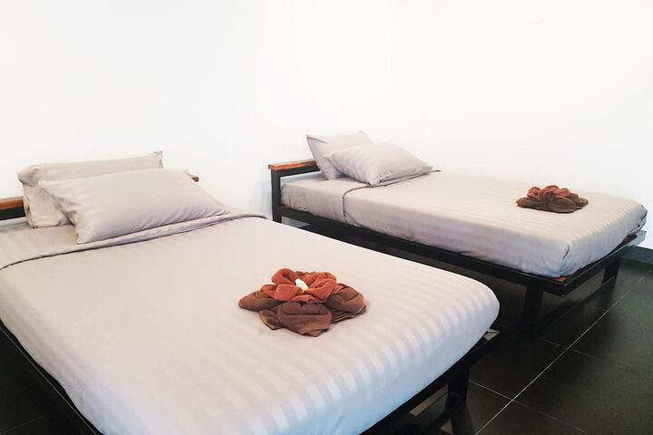 Room 15 of 18