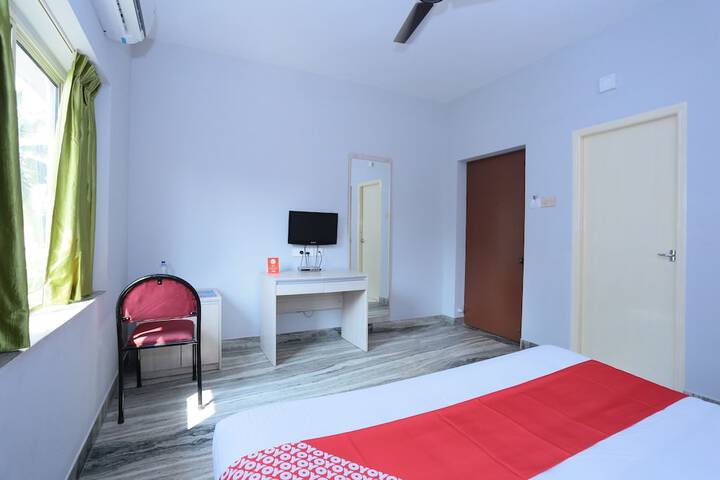 Room 21 of 38