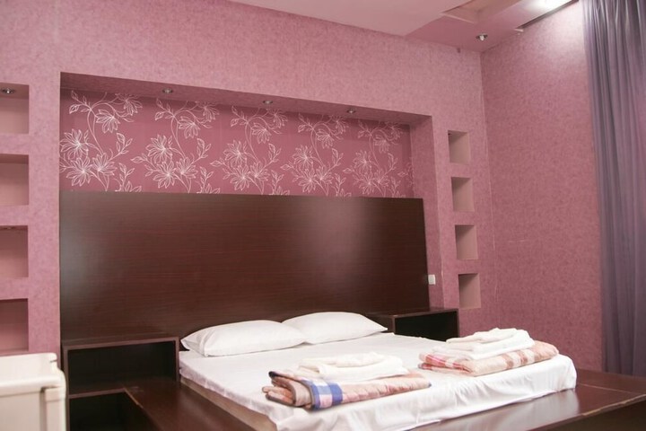 Room 7 of 21