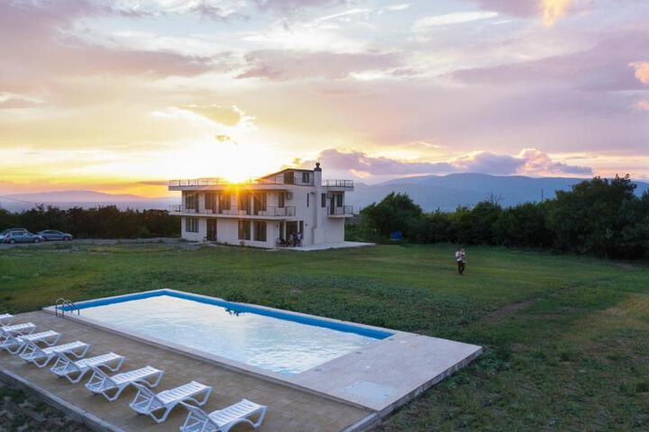 Naubari Winery