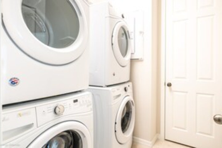 Laundry 35 of 117
