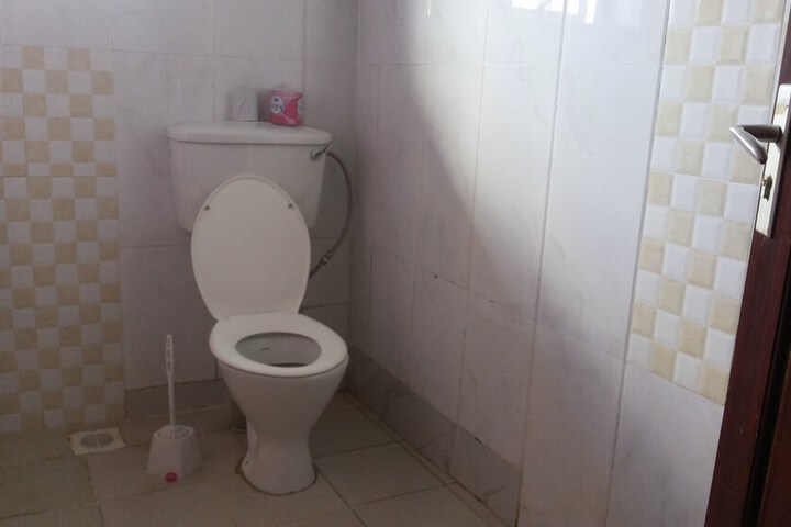 Room 44 of 94