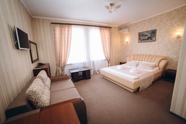 Room 25 of 111