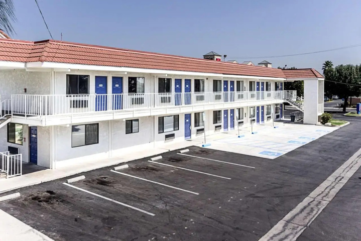 Image of Motel 6 Fresno 4390 Shaw Avenue Exit Off Hwy 99