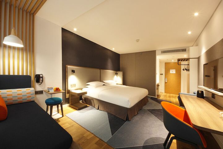 Room 8 of 56