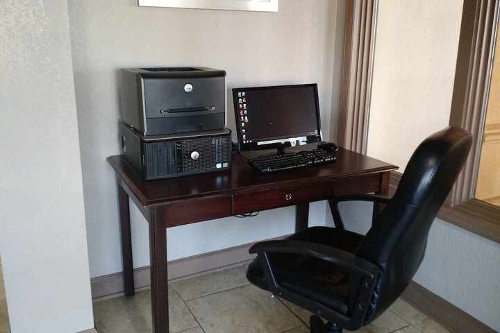 Business Center 58 of 70