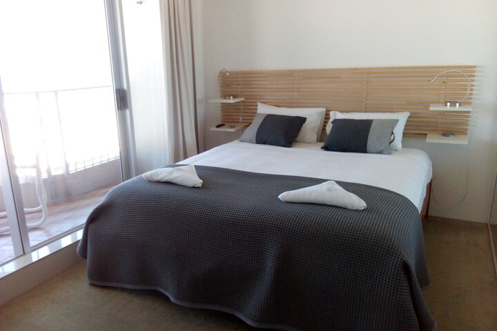 Room 3 of 63