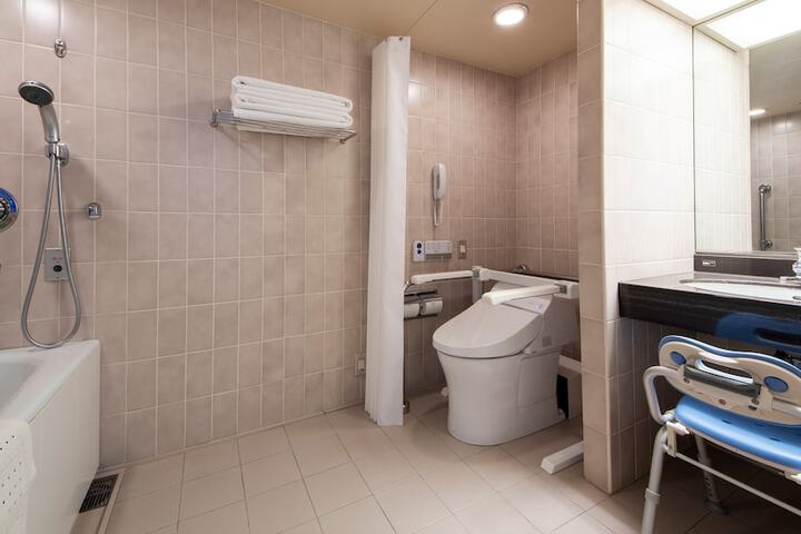 Room 25 of 139