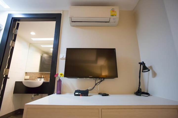 Room 25 of 50